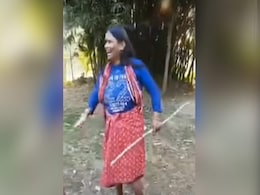 पुष्पा के 'श्रीवल्ली' पर रानू मंडल ने किया ऐसा डांस, हंसते-हंसते लोटपोट हुए लोग, बोले- अल्लू अर्जुन ना ही देखे पुष्पा के 'श्रीवल्ली' पर रानू मंडल ने किया ऐसा डांस, हंसते-हंसते लोटपोट हुए लोग, बोले- अल्लू अर्जुन ना ही देखे
