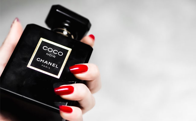 Valentine's Day 2023: Top 10 Luxury Perfumes To Gift Your Special Date
