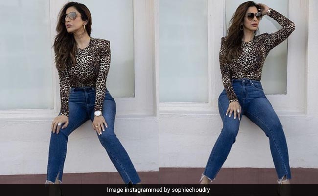 Sophie Choudry Makes Another Stylishly Fierce Round Around The Sun