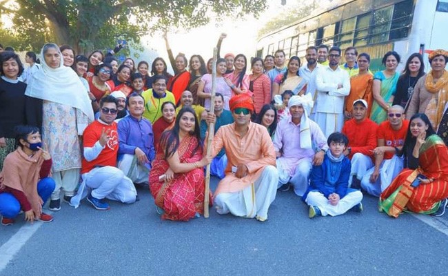 सोसाइटी को स्वस्थ रखने के लिए दिल्ली पुलिस के अधिकारी ने शुरू की खास मुहिम