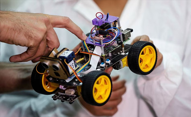 Israel Launches Sniffing Robot To Detect Diseases, Aid In Security Checks