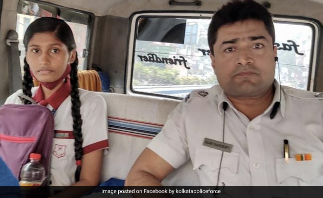 अकेली परीक्षा देने आई छात्रा, रास्ता भटक गई, पुलिस ने एग्जाम सेंटर पहुंचा कर दिल जीता