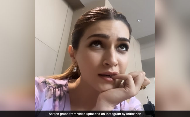 Kriti Sanon Was Asked To Reveal The Name Of Her Boyfriend. Her ROFL Reply