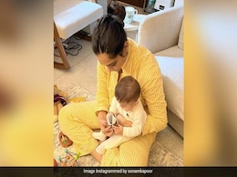 बेटे वायु के साथ खेलती नजर आईं सोनम कपूर, 6 महीने के हुए लाडले तो एक्ट्रेस ने कहा- तुम्हारे पापा और मैं... बेटे वायु के साथ खेलती नजर आईं सोनम कपूर, 6 महीने के हुए लाडले तो एक्ट्रेस ने कहा- तुम्हारे पापा और मैं...
