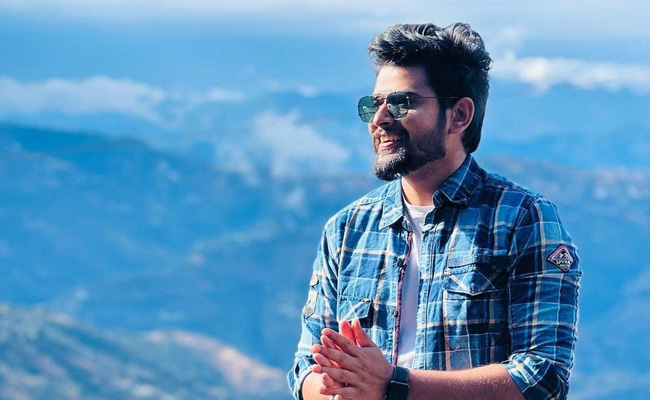 Social Media के ज़रिए यूज़र्स को ट्रेवल ब्लागिंग के महत्व के बारे में बता रहे हैं अंकुश गोयल