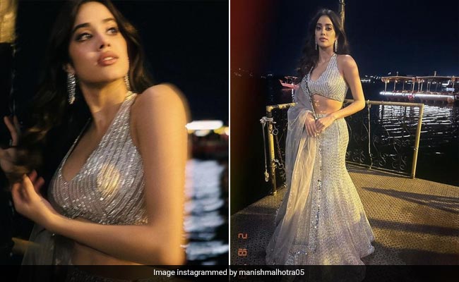 Janhvi Kapoor's Manish Malhotra <i>Lehenga</i> Is So Glitzy, You Could Probably Spot It From Outer Space