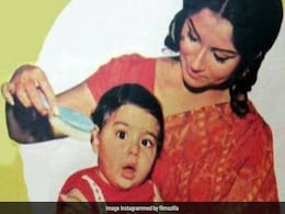 PHOTO: शर्मिला टैगोर की गोद में बैठा ये बच्चा है बॉलीवुड का हैंडसम हंक, फिल्मों में हीरो और विलेन बन जीत चुका है दिल PHOTO: शर्मिला टैगोर की गोद में बैठा ये बच्चा है बॉलीवुड का हैंडसम हंक, फिल्मों में हीरो और विलेन बन जीत चुका है दिल