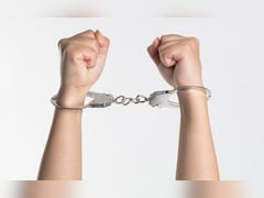 Russia Jails Schoolgirl For 4 Years For Posters Of Pro-Kyiv Fighters