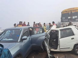 यूपी : गाजियाबाद जिले में कोहरे की वजह से आपस में टकराई गाड़ियां, कई लोग घायल यूपी : गाजियाबाद जिले में कोहरे की वजह से आपस में टकराई गाड़ियां, कई लोग घायल