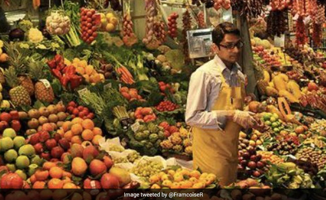 Europeans Mock UK Shoppers With Pics Of Supermarket Shelves Full Of Fruits And Vegetables