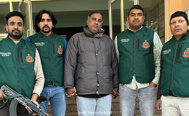 दिल्&zwj;ली पुलिस ने नकली सिक्&zwj;कों की सप्&zwj;लाई करने के आरोपी को मुंबई से किया गिरफ्तार, लाखों के नकली सिक्&zwj;के बरामद