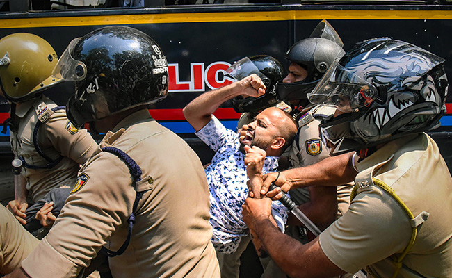 Youth Congress, Cops Clash In Kochi Amid Protest Against Kerala Budget