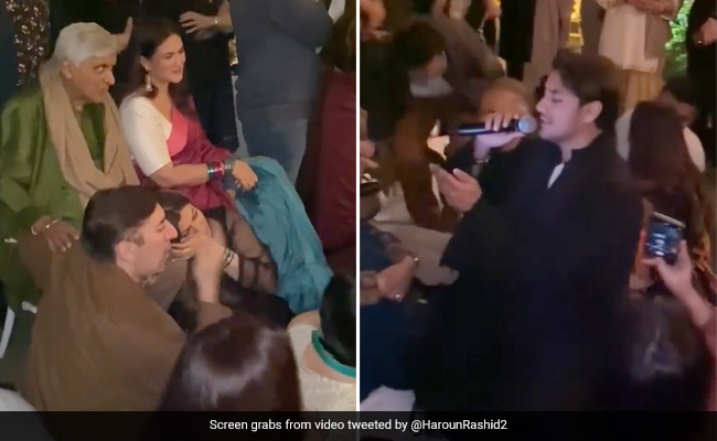 Watch: Javed Akhtar Jams With Ali Zafar On Kishore Kumar Classic At Event In Lahore