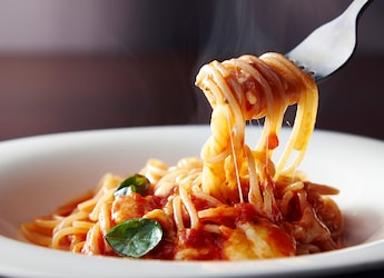 Pasta In Just 15 Minutes - This Chilli Oil Pasta Is Perfect For A Quick And Flavourful Meal Pasta In Just 15 Minutes - This Chilli Oil Pasta Is Perfect For A Quick And Flavourful Meal
