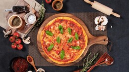 Chef Jamie Oliver Teaches How To Make Homemade Pizza Base Perfectly