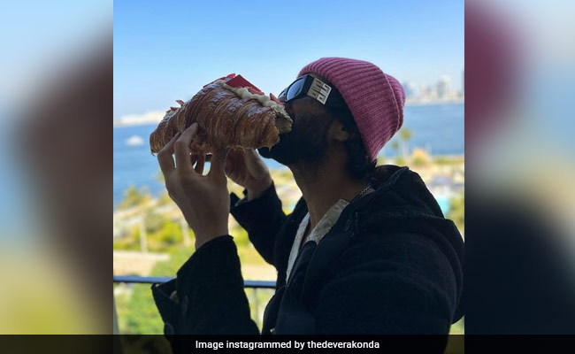 Vijay Deverakonda Shares Pics From His Dubai Diaries