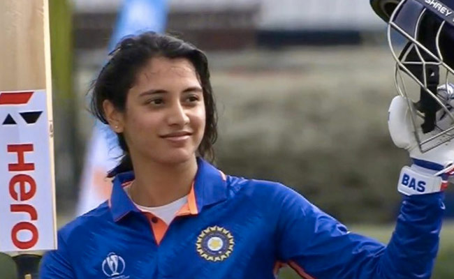 महिला प्रीमियर लीग में स्मृति मंधाना का जलवा, यूज़र्स बोले- बाबर आजम से भी ज़्यादा पैसे मिले हैं