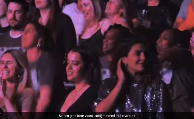 Priyanka Chopra Helps Cancer Patient At Jonas Brothers' Concert. Read Fan's Post Here