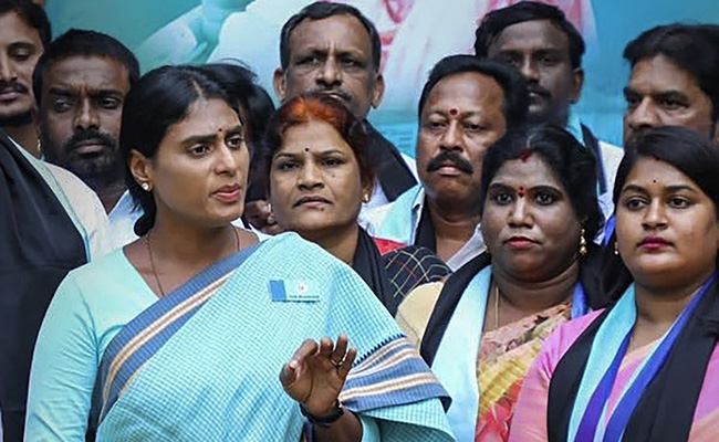 "Has No Right To Celebrate Telangana Formation Day": YS Sharmila Slams KCR