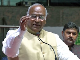 राजीव गांधी के कार्यकाल में सेना ने चीनियों को पीछे खदेड़ा था : कांग्रेस अध्यक्ष मल्लिकार्जुन खरगे राजीव गांधी के कार्यकाल में सेना ने चीनियों को पीछे खदेड़ा था : कांग्रेस अध्यक्ष मल्लिकार्जुन खरगे