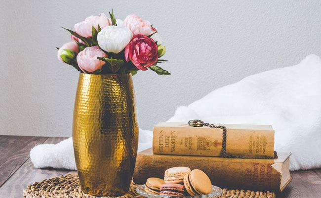 From Floral Wallpapers To Printed Rugs, Add Flower Power To Your Home For Spring 2023