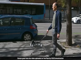 ट्रैफिक सिग्नल के सभी नियम जानते हैं ये Robot Dog, दिव्यांग लोगों की इस तरह करते हैं मदद ट्रैफिक सिग्नल के सभी नियम जानते हैं ये Robot Dog, दिव्यांग लोगों की इस तरह करते हैं मदद