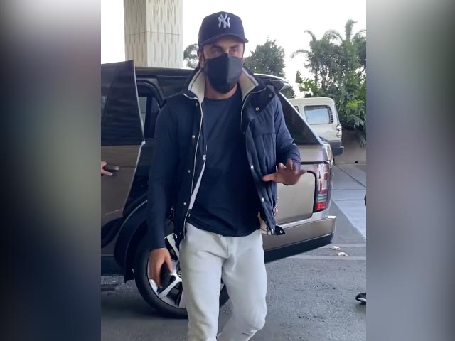 Ranbir Kapoor, Mask In Place, Flies Out Of Mumbai