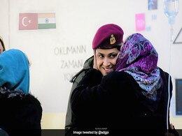 Turkey-Syria Earthquake: Turkish Woman Thanks Indian Army Personnel In A Special Way For Helping Them Turkey-Syria Earthquake: Turkish Woman Thanks Indian Army Personnel In A Special Way For Helping Them