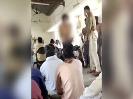 महाराष्ट्र में VHP कार्यकर्ताओं को अर्धनग्न कर पीटने वाले पुलिस अधिकारी को किया गया निलंबित महाराष्ट्र में VHP कार्यकर्ताओं को अर्धनग्न कर पीटने वाले पुलिस अधिकारी को किया गया निलंबित