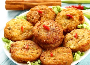 Watch: Desi Version Of Viral Aloo Snack Recipe Will Impress Your Taste Buds Watch: Desi Version Of Viral Aloo Snack Recipe Will Impress Your Taste Buds