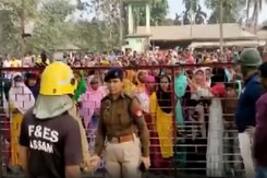 बाल विवाह पर असम सरकार की कार्रवाई के खिलाफ महिलाओं का विरोध प्रदर्शन बाल विवाह पर असम सरकार की कार्रवाई के खिलाफ महिलाओं का विरोध प्रदर्शन