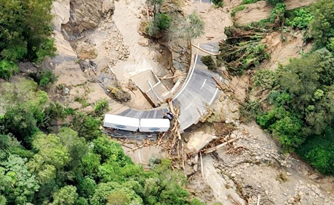 3 Dead In New Zealand As Cyclone Gabrielle Leaves Trail Of Destruction