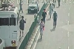 Watch: Protesters vs Cops In Chandigarh Over Sikh Prisoners' Release Watch: Protesters vs Cops In Chandigarh Over Sikh Prisoners' Release