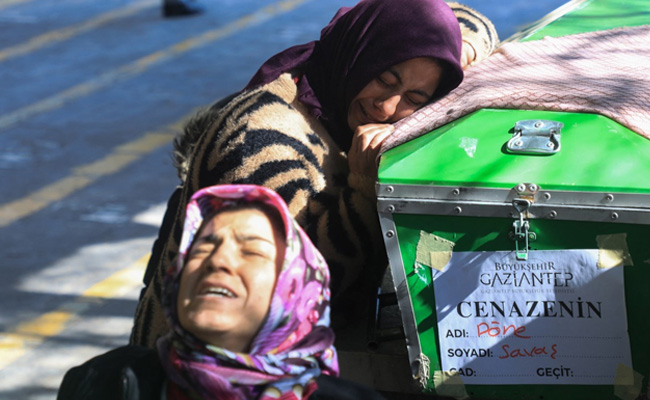 Overflowing Cemeteries, Mass Funerals: Quake-Hit Turkey Mourns Its Dead