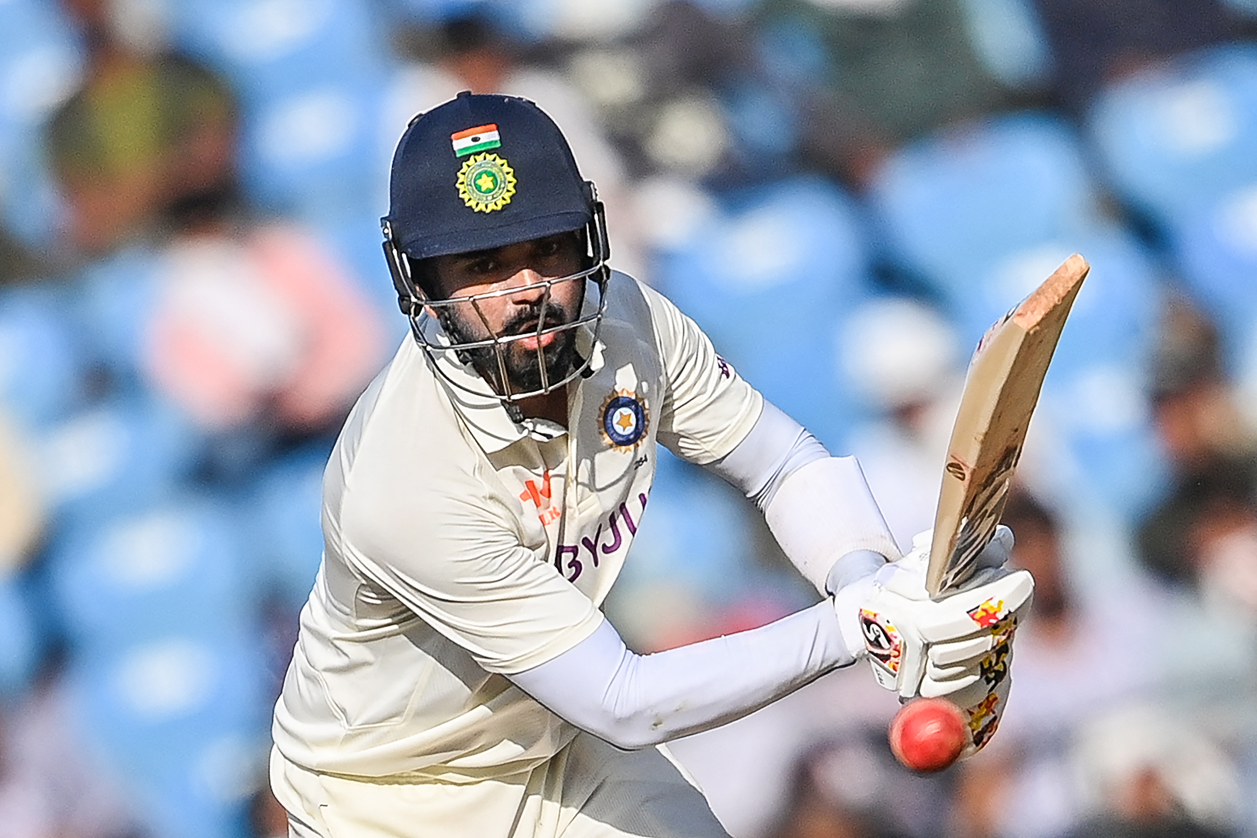 केएल राहुल के विदेशी रिकॉर्ड को लेकर सोशल मीडिया पर वेंकटेश प्रसाद से भिड़ गए आकाश चोपड़ा