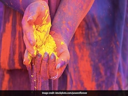 Holi 2023: घर पर बनाएं होली के हर्बल रंग, होममेड गुलाल से नहीं होगा सेहत को नुकसान Holi 2023: घर पर बनाएं होली के हर्बल रंग, होममेड गुलाल से नहीं होगा सेहत को नुकसान