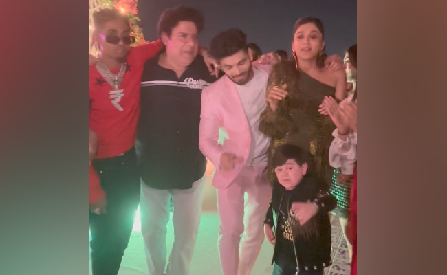 Inside The <i>Bigg Boss</i> Bash At Farah Khan's House: "Party Of The Year"