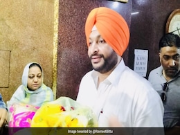 "कनाडा में अध्ययनरत भारतीय छात्रों की सुरक्षा...": कांग्रेस MP रवनीत सिंह बिट्टू ने PM को लिखा पत्र "कनाडा में अध्ययनरत भारतीय छात्रों की सुरक्षा...": कांग्रेस MP रवनीत सिंह बिट्टू ने PM को लिखा पत्र
