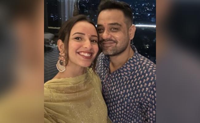 Anushka Sharma's Brother Karnesh Wished Rumoured Girlfriend Triptii Dimri Like This