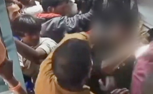 Viral Video: "Tamil Or Hindi," Man Asks, Then Assaults Migrant Workers