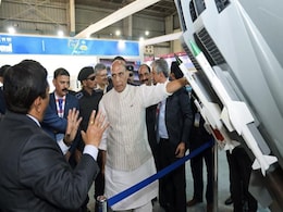 India Does Not Believe In Giving Sermons To Others In Need: Rajnath Singh India Does Not Believe In Giving Sermons To Others In Need: Rajnath Singh