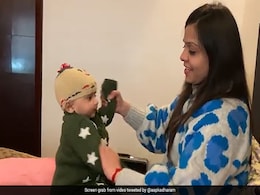 छोटे बच्चे को गोद में बैठाकर यमला पगला दीवाना गाना गा रही थी मां, धर्मेंद ने दिया आशीर्वाद, बोले- आज की मां अपने बच्चे को... छोटे बच्चे को गोद में बैठाकर यमला पगला दीवाना गाना गा रही थी मां, धर्मेंद ने दिया आशीर्वाद, बोले- आज की मां अपने बच्चे को...