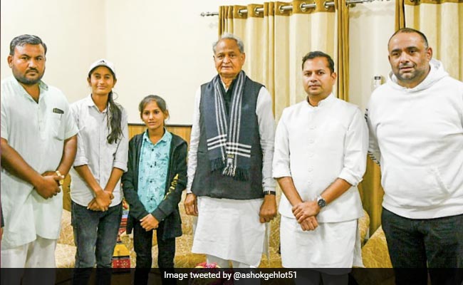 Rajasthan Chief Minister Meets Teen Who Impressed Sachin Tendulkar With Her Batting