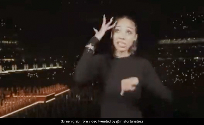 Rihanna's Sign Language Interpreter Is Going Viral. Here's Why