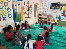 Smart TVs And Cellphones Drive "Smart Schools" In Madhya Pradesh District Smart TVs And Cellphones Drive "Smart Schools" In Madhya Pradesh District