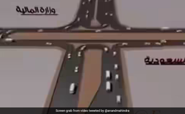 Anand Mahindra Shares Road Design That Regulates Traffic Without Signals, Twitter Has Doubts