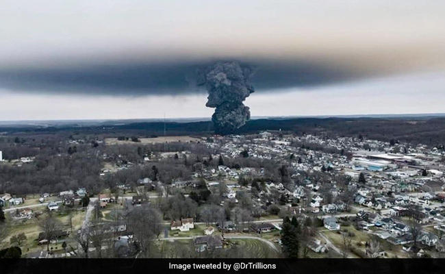 US Residents Near Toxic Train Derailment In Ohio Urged Not To Drink Water