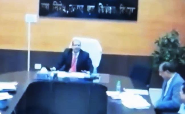 "Bast***s, Idiots": New Video Shows Bihar Bureaucrat Abusing Colleagues