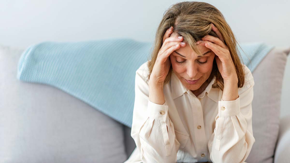 Refrain from drinking alcohol and caffeine since they can disrupt your sleep pattern