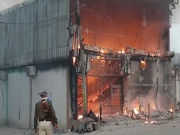 2 Killed, Buildings Set On Fire In Parking Dispute In Bihar 2 Killed, Buildings Set On Fire In Parking Dispute In Bihar